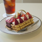 ミルフィーユとカシスピスタージュ