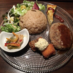 Vin樹亭 - 日替わりワンプレートランチは¥900ですよ