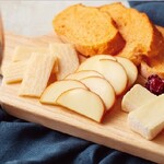野菜がおいしいレストラン LONGING HOUSE - チーズの盛り合わせ