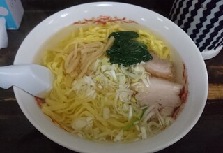 めん処 くら田 - 塩ラーメン（平麺）（大盛）