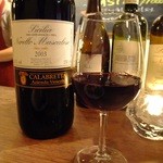 クオーレ・フォルテ - とぉ～てっも貴重な赤ワインです。南イタリアンワインなのですが、味は北！バルベーラやネッビオーロに近いワイン。