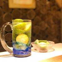 丸ごとシークヮーサーサワー。