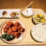 鶏ももの唐揚げ定食