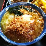 Mendo Koro Minamoto - 辛味噌うどんのアップ。味噌味風味なのに汁が澄んでいて驚きましたが正しく味噌味です。