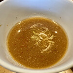 麺屋 武吉 - こってりスープ。