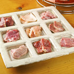 炭火焼ホルモン まんてん - 料理一例