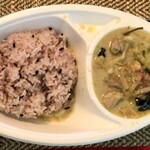 レッド オーキッド - TAKE OUTメニュー「グリーンカレー」(750円)