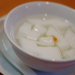 彩雲瑞 - "杏仁豆腐（きやうにんどうふ）"