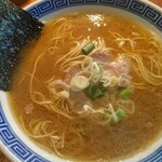 長浜豚骨まるえいラーメン - カレーラーメン！ ミラクルうましっ！