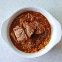 ヴォーロ・コズィ - 下にサフランのリゾット