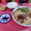 金ちゃんラーメン - 餃子がついて650円