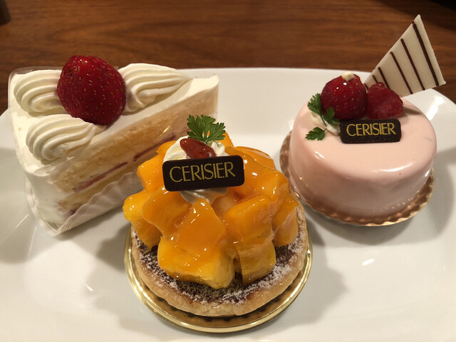 スリジェ Cerisier 常盤平 ケーキ 食べログ