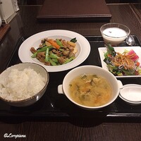 中国料理 豪華 - 青菜と豚肉のオイスターソース炒め
