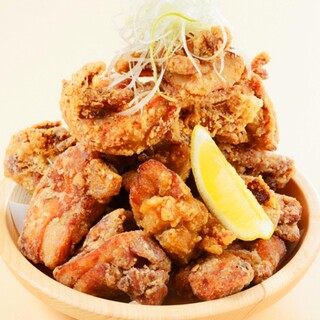 カリッ！パリッ！サクッ！三拍子揃った唐揚げをご賞味あれ！