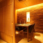 ぎをん 藤 - テーブル席です。完全個室ではありませんのでご了承ください。