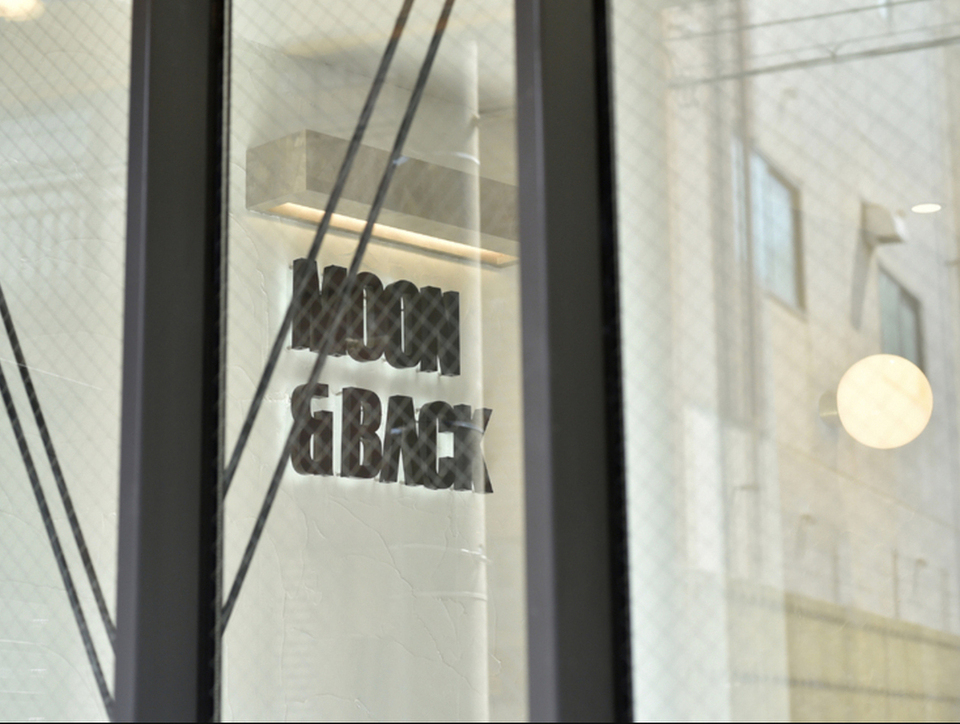 MOON & BACK Ramen Bar & Branch Cafe