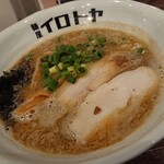 麺屋イロトヤ - 魚介白湯醤油780