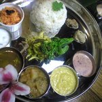 南インド料理　葉菜 - ミールス（定食）