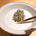 銀座 しのはら - 桜の葉のきんとん