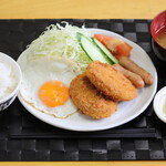 めんふぁん食堂 - コロッケ定食　700円