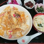 房洲軒 - かつ丼　800円