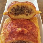 もんちゃん まんじゅう - もんちゃんまんじゅう きんぴらチーズをカットすると…(2020.05.22)