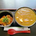 苗穂通り しあわせ食堂 - 豚丼ミニだけどカレーはフツーじゃね？