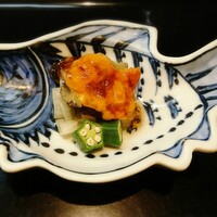 尾頭橋すみや - 雲丹、鮑、白ずいきとオクラの醤油ジュレと鮑肝醤油かけ