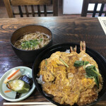 東京庵 - 天カツ丼950円とミニそば200円