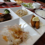 洋食屋ギャロップ - 4種のプレートランチ