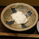 鮨 波づき - カリフラワーとごまの牛乳豆腐