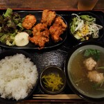 佐賀県三瀬村ふもと赤鶏 - 鶏トロの唐揚げ定食850円