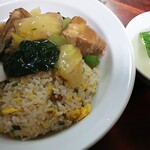 角煮炒飯とスープ