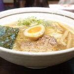 麺屋らくだ - 醤油ラーメン。2020年1月25日。麺屋らくだ(はなび系,愛知県岡崎市)食彩品館.jp撮影