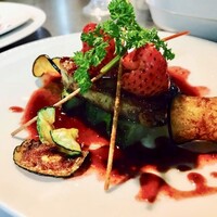 グランデコース【メイン】世界三大珍味のキャビア、本部産黒毛和牛ヒレ肉ステーキ　黒トリュフソース