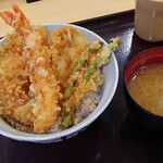 天丼てんや - 天丼（味噌汁付） 540円(税込)