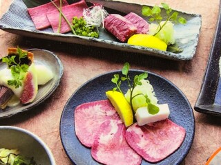 h Matsusaka Yakiniku Kazokutei - 家族亭定食※休止中