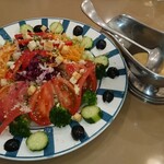 レストラン山水 - イタリア・ガーリックチーズサラダ（3~4人前）