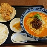 新新園 - 坦々麺・唐揚セット
