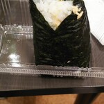 鞍馬にぎり - 料理写真:ツナマヨ。中にも具あります！