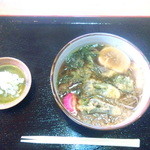 おち庵 - 山菜蕎麦　800円