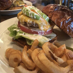 R-S - アボカドチーズバーガー