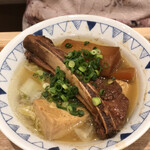 野菜を食べるごちそうとん汁 ごちとん ホワイティうめだ店 - 