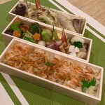 いち遊 - 桜海老炊き込みご飯会席弁当3段重