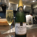 キャトルラパン - カレーライスには泡が欠かせませんね（╹◡╹）
      ホンマかなぁー