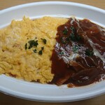 ふわとろチーズオムライスハヤシソース