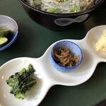 山海料理仁志乃 - 生シラス丼税抜1000円