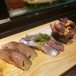 沼津魚がし鮨 - 鯖、鰯、蛍烏賊