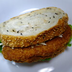 アルサスローレン 上野松坂屋店 - これはコロッケパンかな ?　忘れた