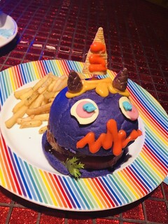 KAWAII MONSTER CAFE - 